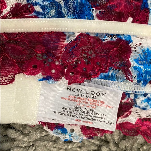 Floral Bralette - Picture 3 of 3